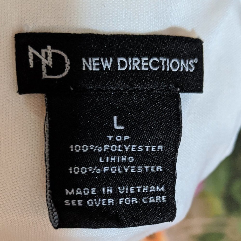 Embroidered Blouse Size L - Picture 7 of 7